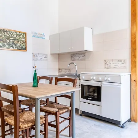 Acqua Cristallina 50 Metri Dal Mare Holiday home